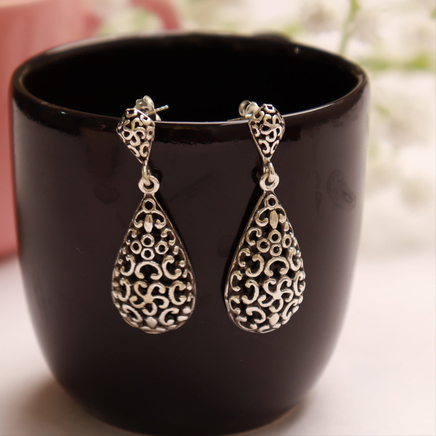 Vintage flora earrings