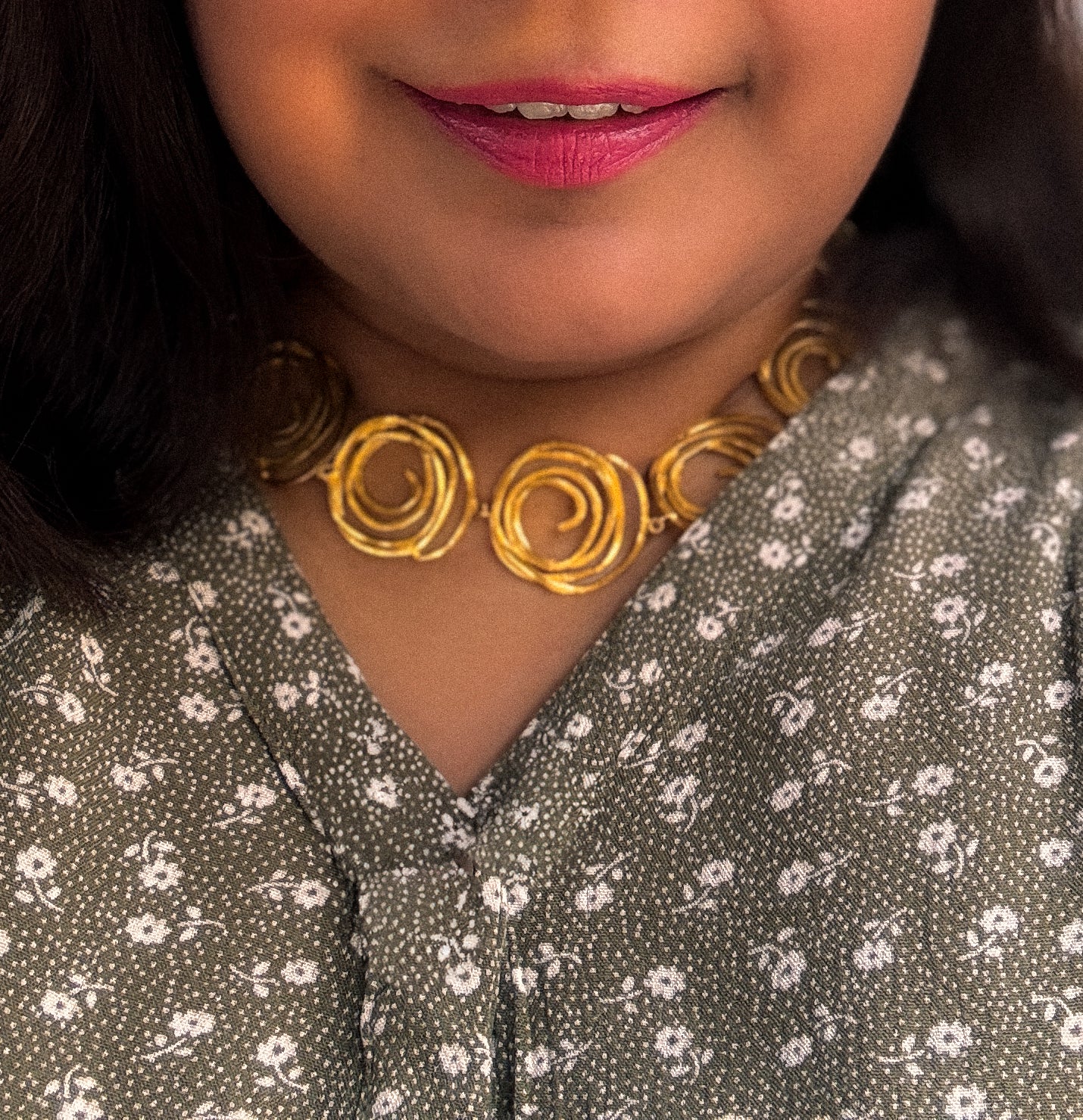 Gold-toned handcrafted spiral necklace in brass base – a bold, contemporary piece from Adiva Jewelry, ideal for everyday luxury, festive styling, or sustainable gifting
