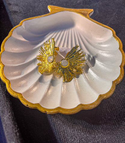 Gold sunburst earrings that are handcrafted by Adiva Jewelry for special occasions like festivals, celebrations, birthdays, anniversaries and for gifting purpose