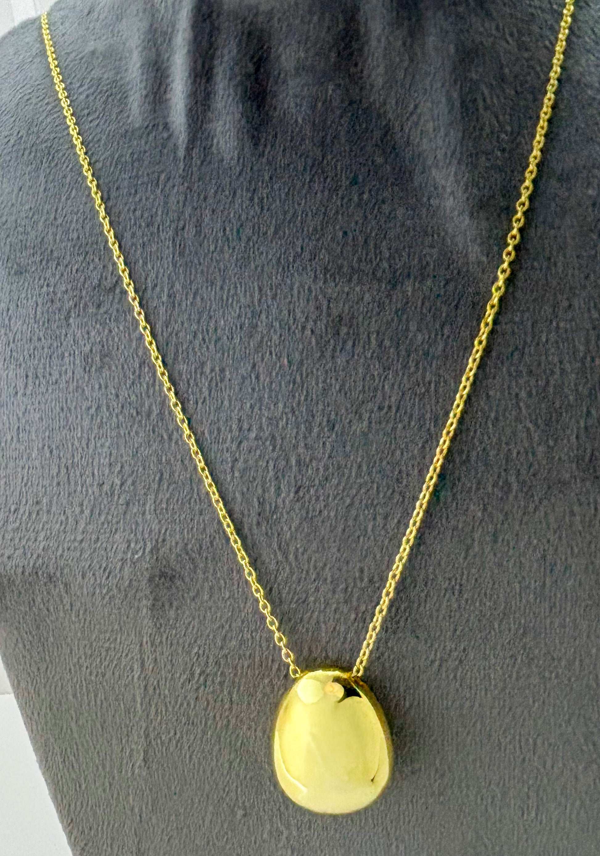 Gold-toned sterling silver pendant with intricate detailing – handcrafted sustainable fashion jewelry by Adiva Jewelry, perfect for everyday wear, affordable luxury, and is a great gifting idea for your special ones. Great for Men and Women both and unisex jewelry