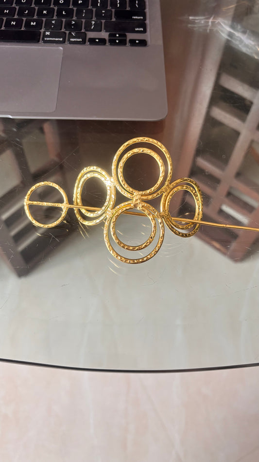 Half concentric hair cage