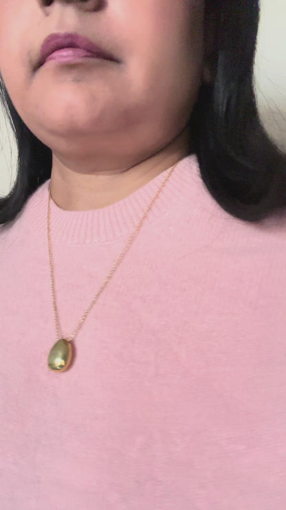 Gloria Pendant Necklace